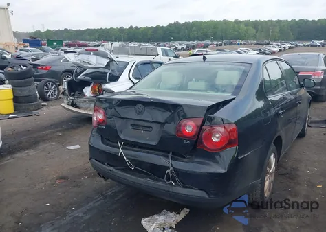 2010 Volkswagen Jetta Limited Edition from USA, damaged, VIN 3VWRZ7AJ7AM162121